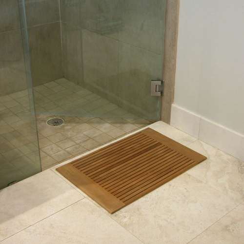 18421 Pacifica Bath Mat on bathroom tile floor in front of shower